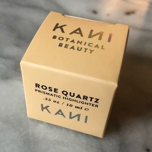 Kani Botanicals Rose Quartz Prismatic Highlighter